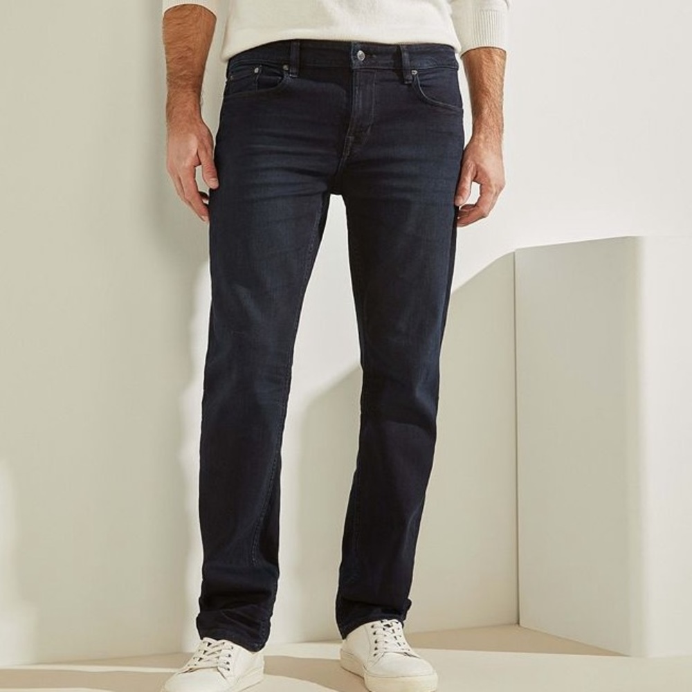Guess Men’s Slim Straight Jeans